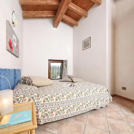 Apartamento Colombaro Vecchio-7 By Interhome *